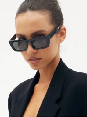 VEHLA Florence VS155 Black Frame Sunglasses